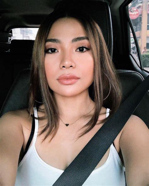 EXCLUSIVE! Michelle Dy: How Beauty Vlogging .